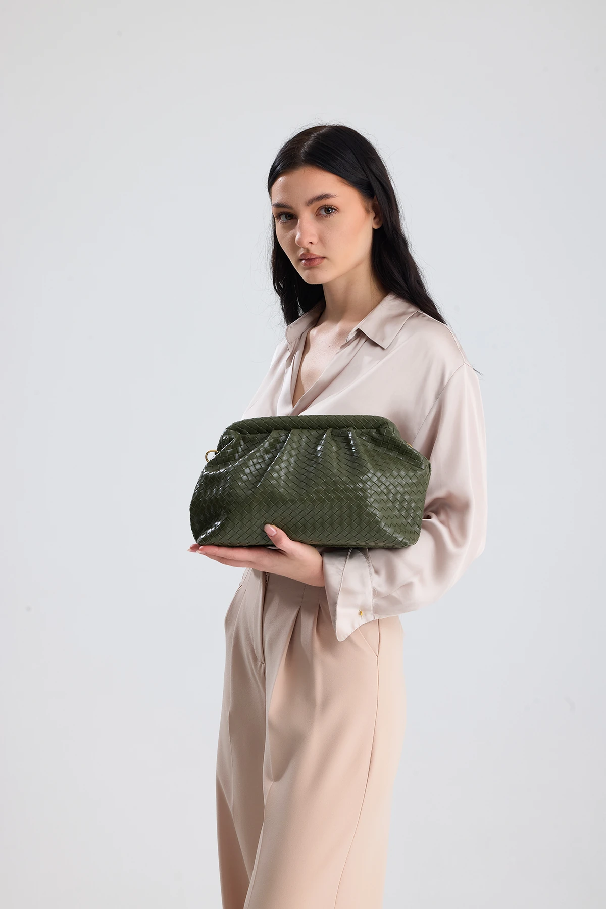 Liora Örgü Detaylı Portföy Kadın Omuz, Kol ve El Çantası - Haki