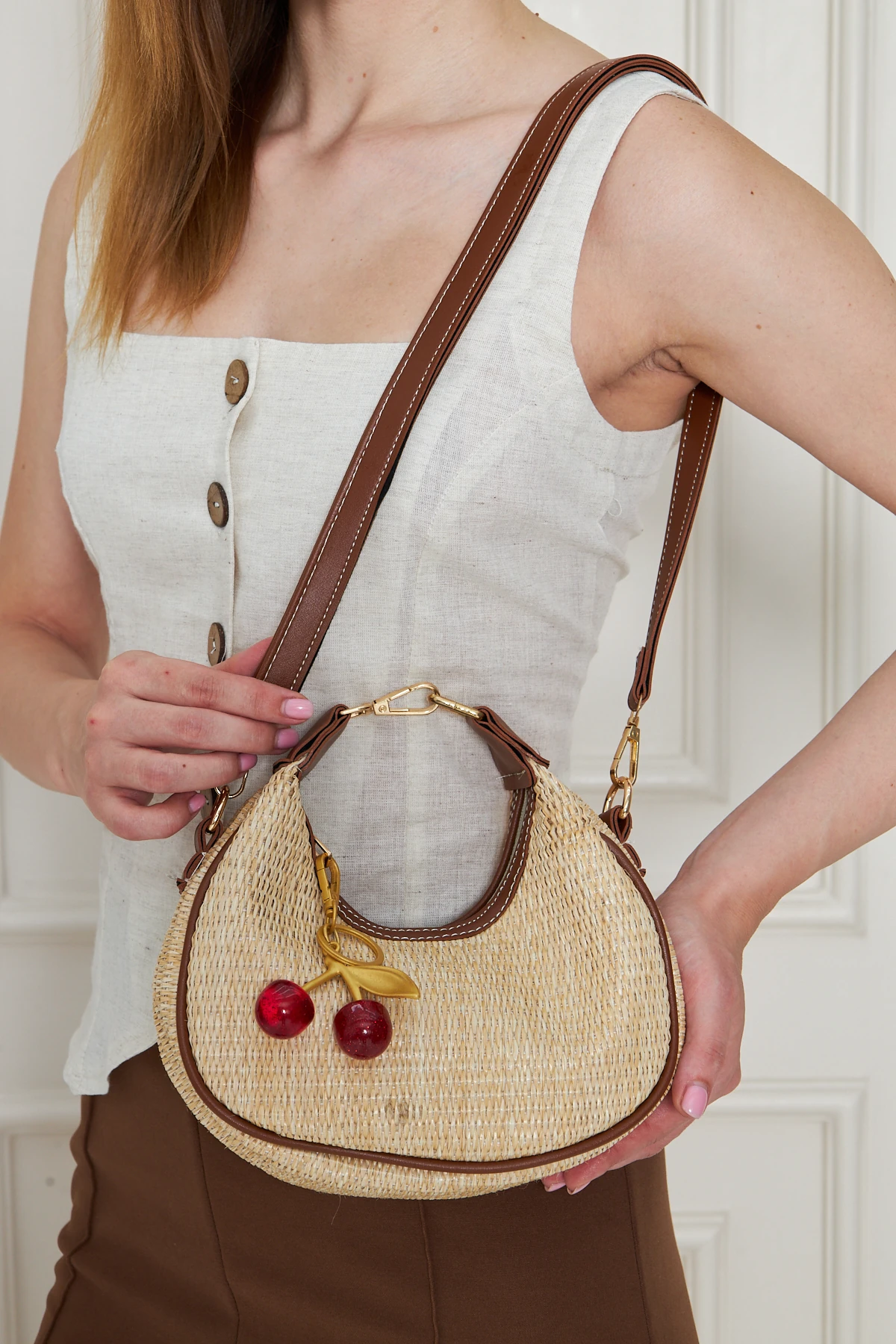 Mira Orijinal Hasır Dokuma Charm Hediyeli Kadın El, Kol ve Omuz Çantası - Taba