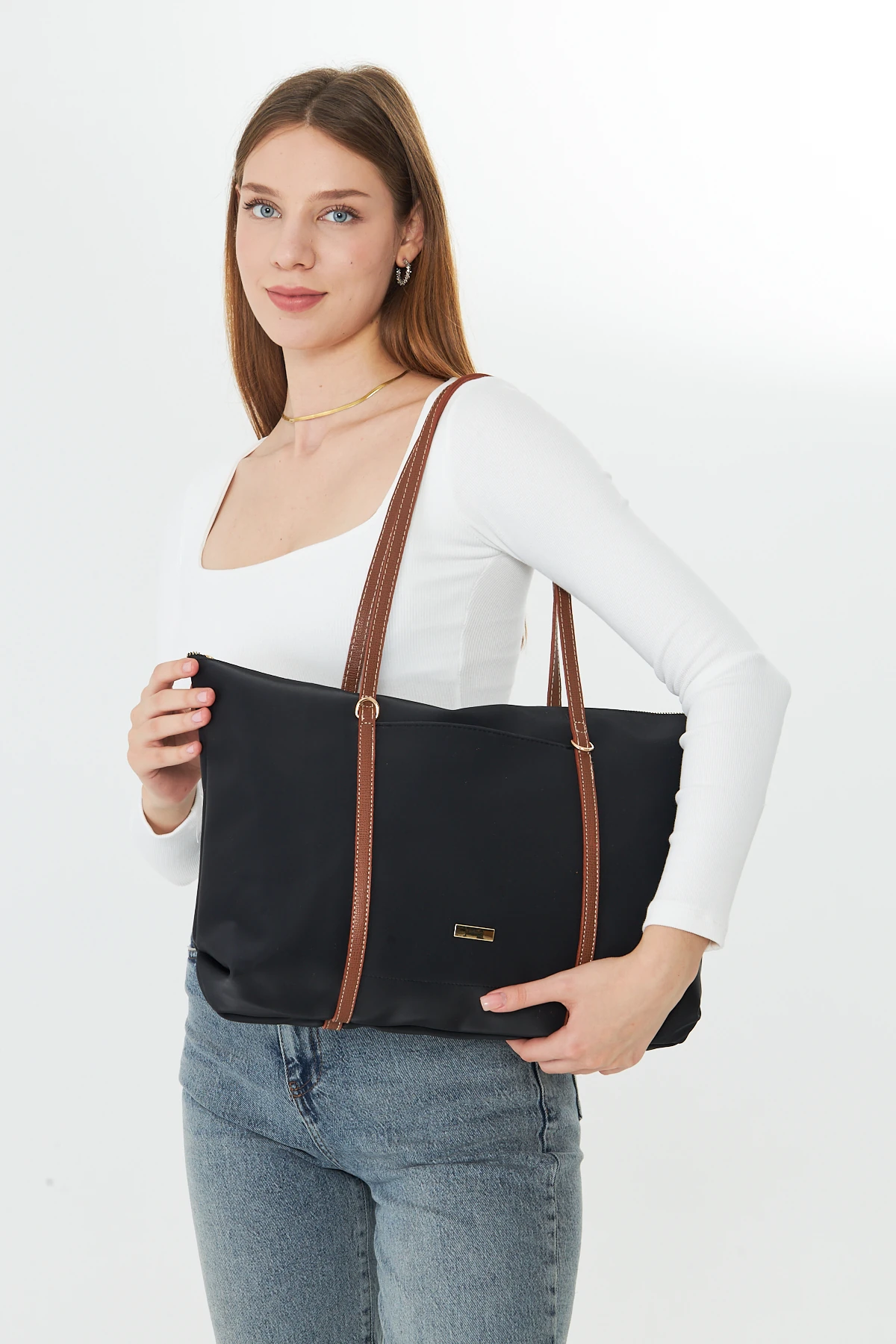 Isola Büyük Boy Şeritli Kadın Omuz, Kol ve El Çantası - Siyah