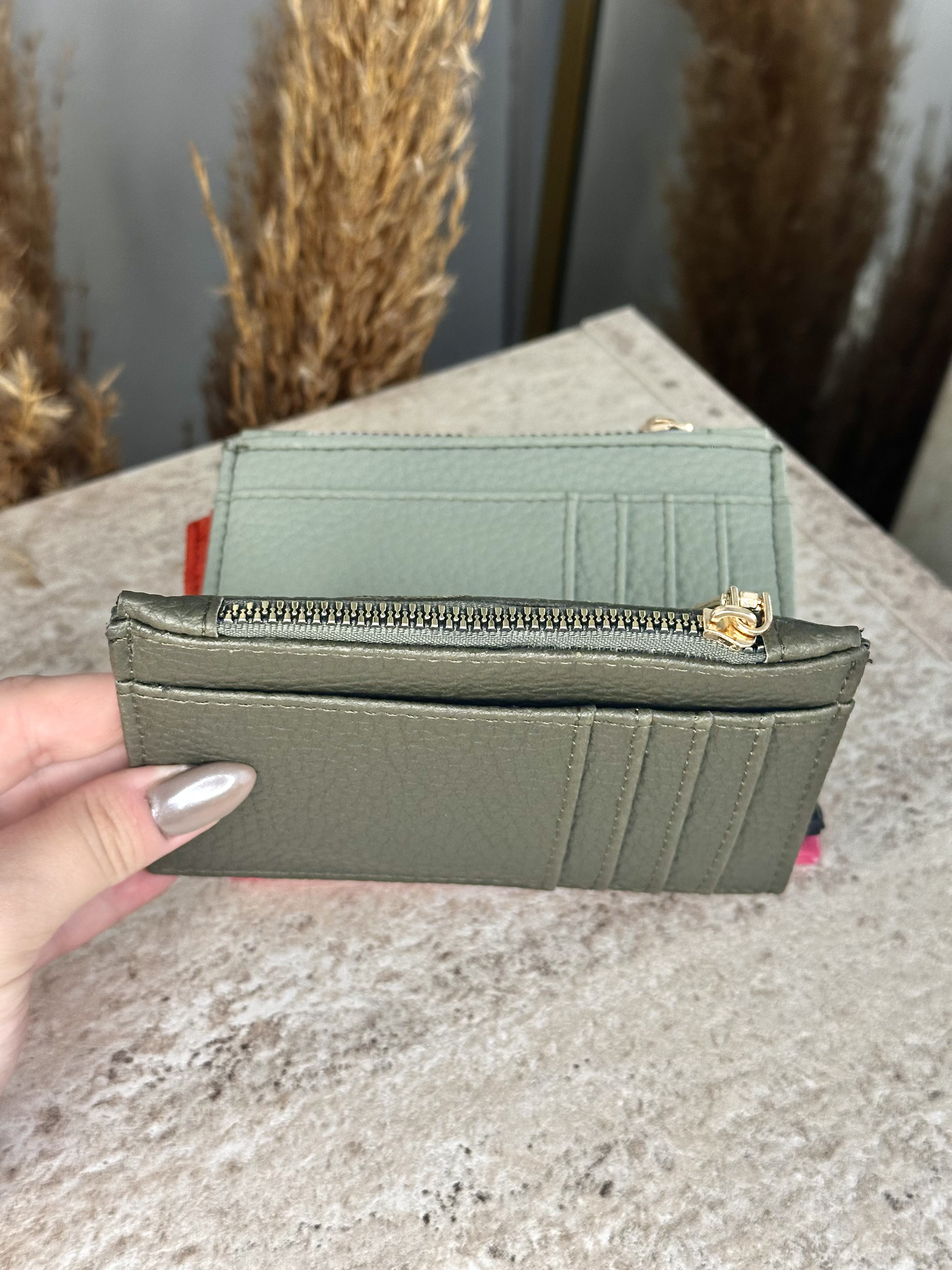 Suni Deri Kadın Kartlık - Fermuarlı Kartlık ve Para Bölmeli - Haki