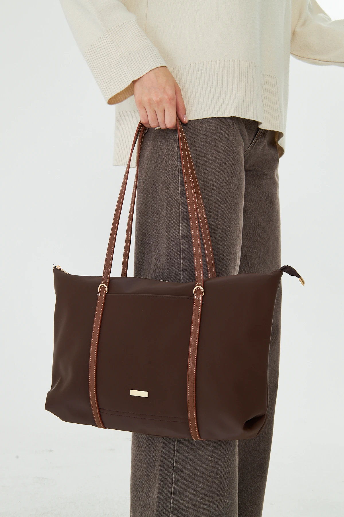 Isola Büyük Boy Şeritli Kadın Omuz, Kol ve El Çantası - Kahverengi