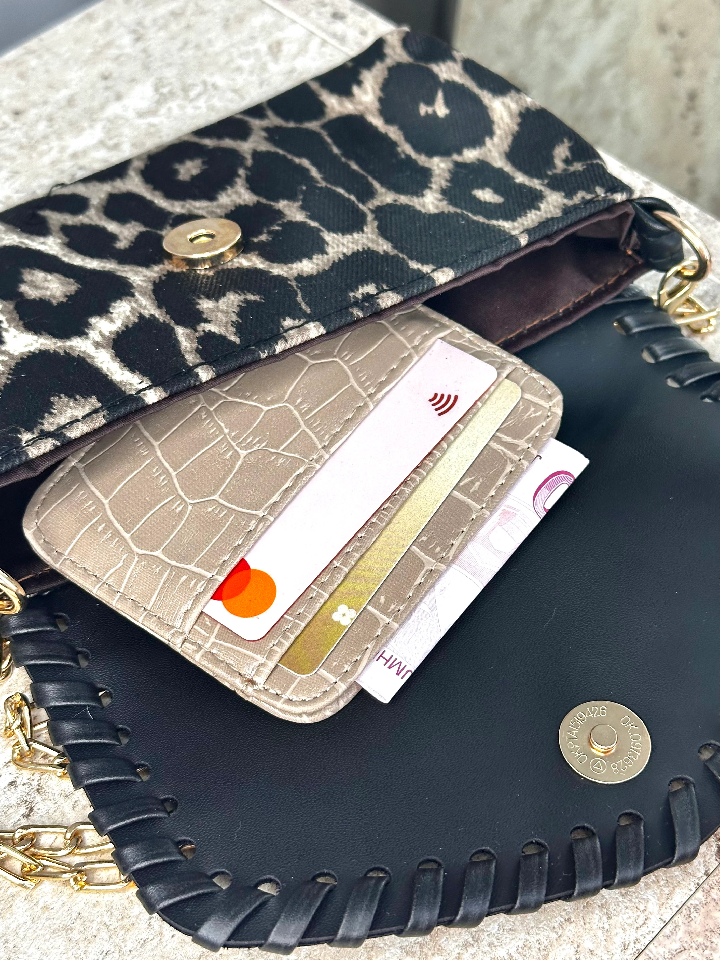 Dokulu Suni Deri, Kartlık - Kağıt Para Bölmeli Unisex Kartlık - Vizon