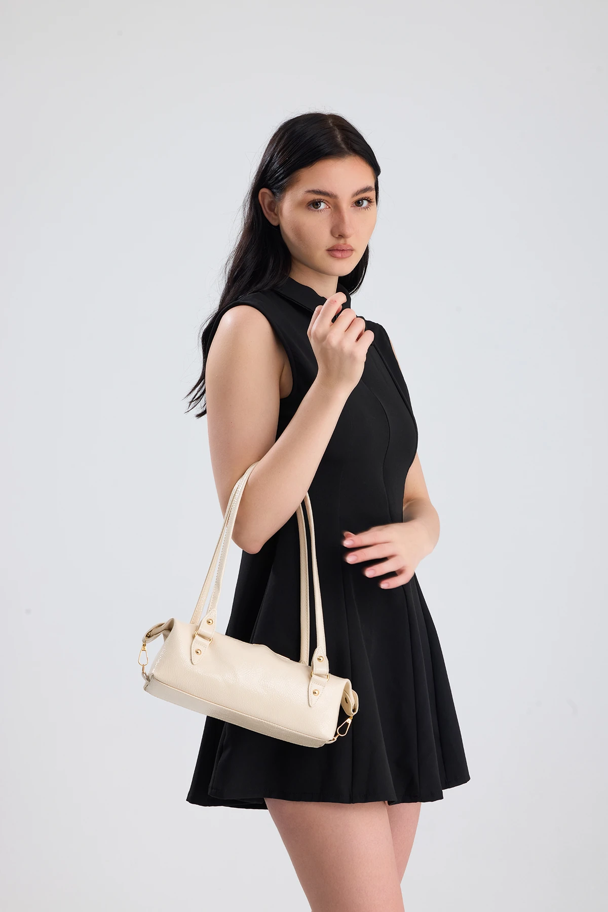 Olivra Toka Detaylı Mini Kadın Omuz, Kol ve El Çantası - Bej