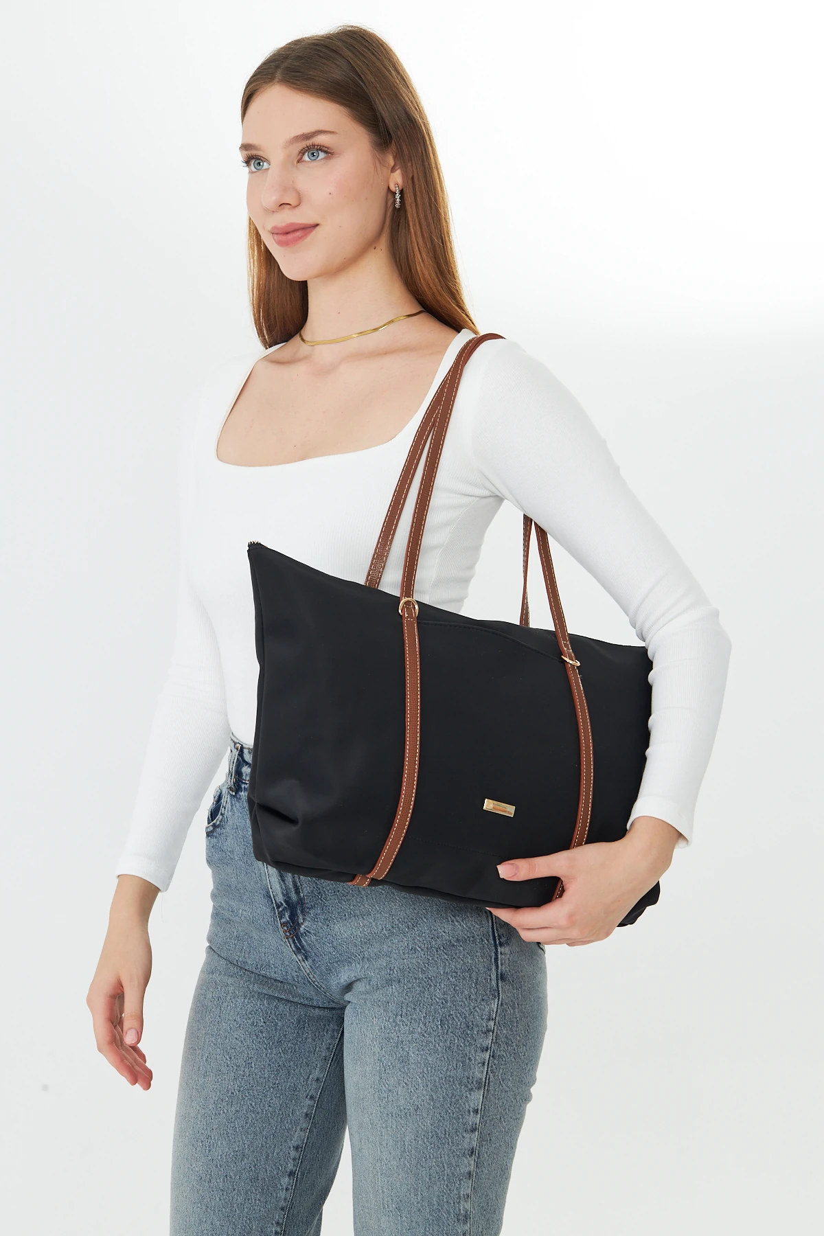 Isola Büyük Boy Şeritli Kadın Omuz, Kol ve El Çantası - Siyah