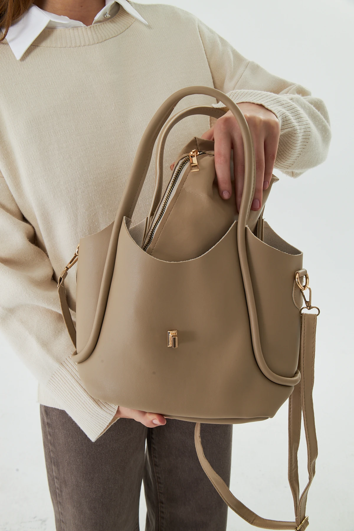 Arlina Çapraz Askılı Yavrulu Kadın Omuz, Kol ve El Çantası - Bej