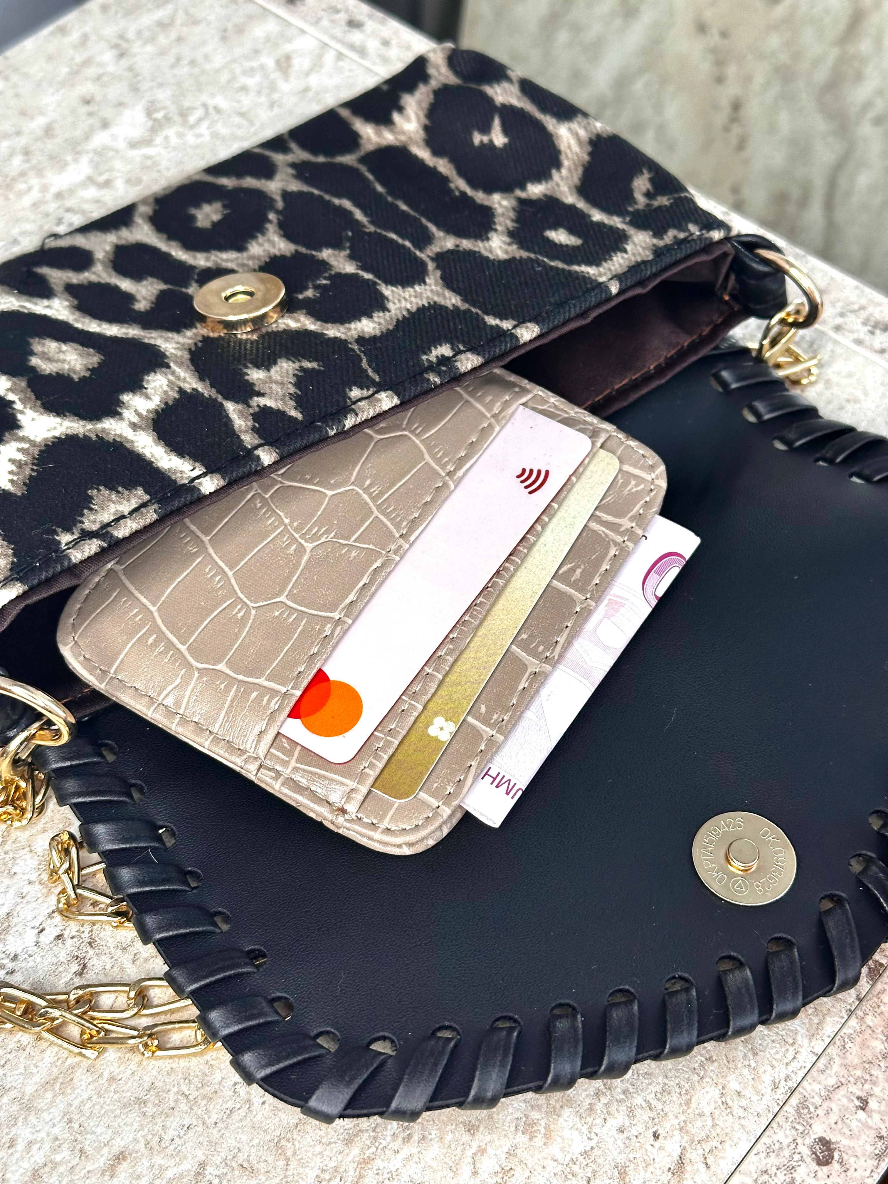 Dokulu Suni Deri, Kartlık - Kağıt Para Bölmeli Unisex Kartlık - Vizon