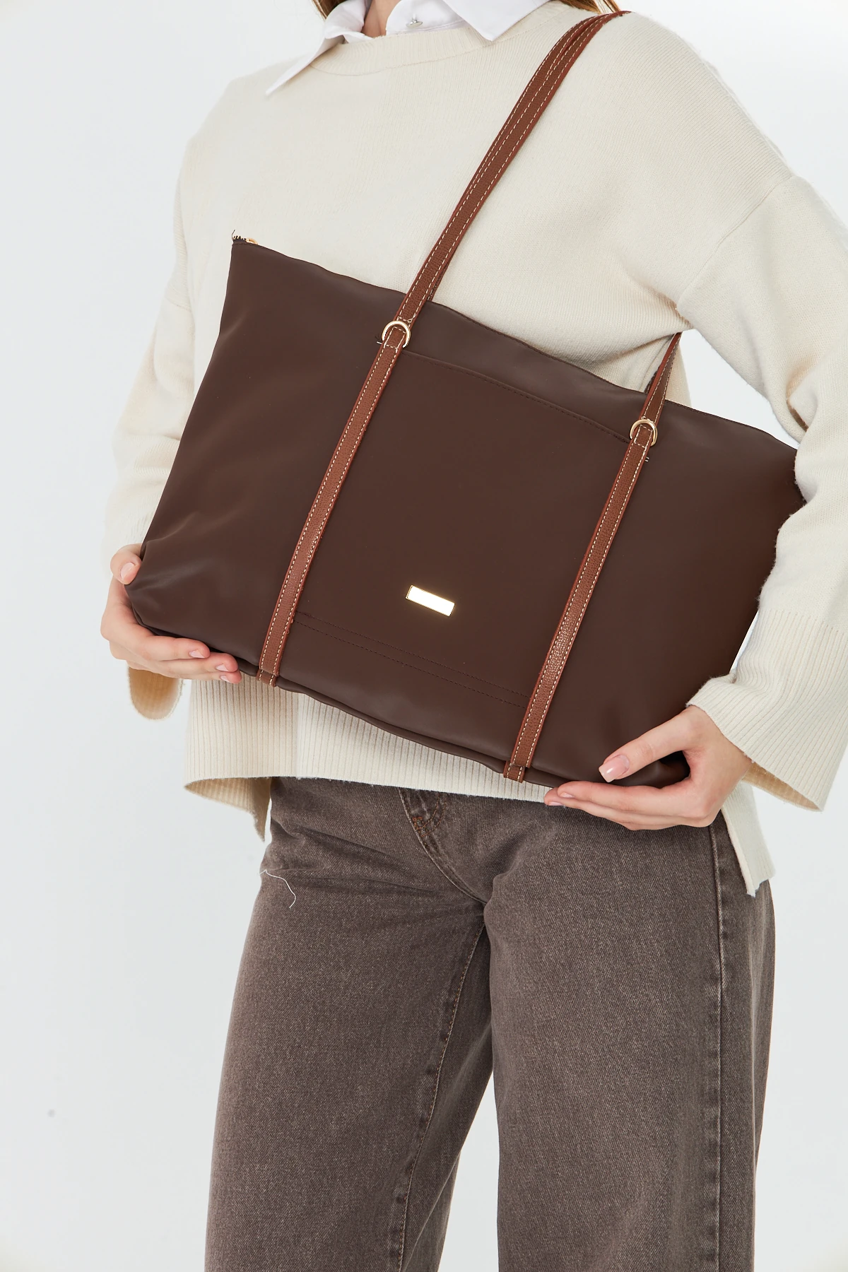 Isola Büyük Boy Şeritli Kadın Omuz, Kol ve El Çantası - Kahverengi