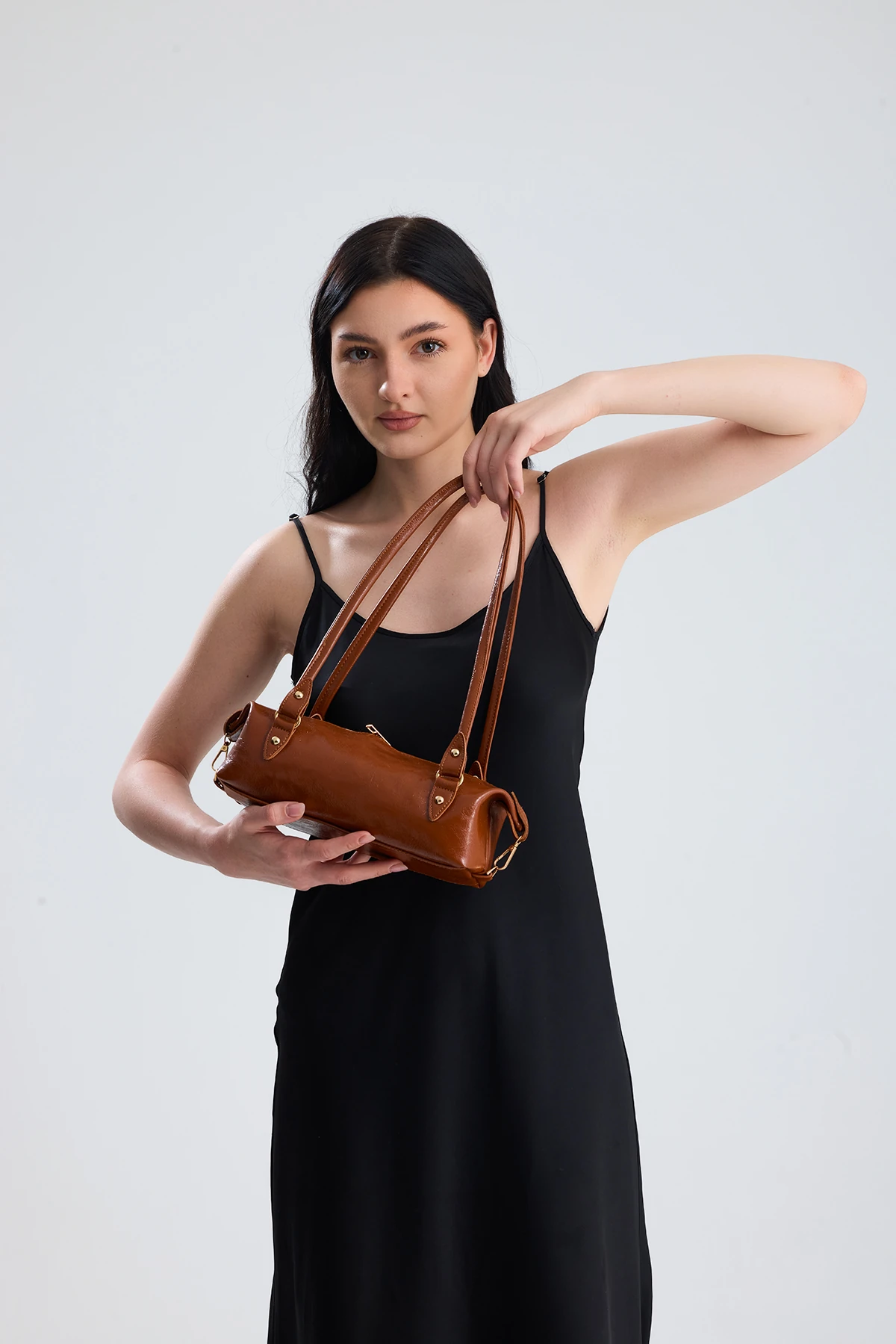 Olivra Toka Detaylı Mini Kadın Omuz, Kol ve El Çantası - Taba