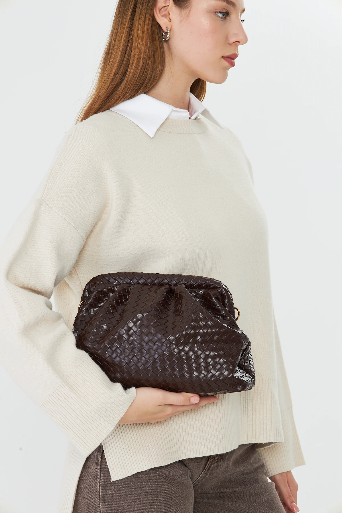 Liora Örgü Detaylı Portföy Kadın Omuz, Kol ve El Çantası - Kahverengi