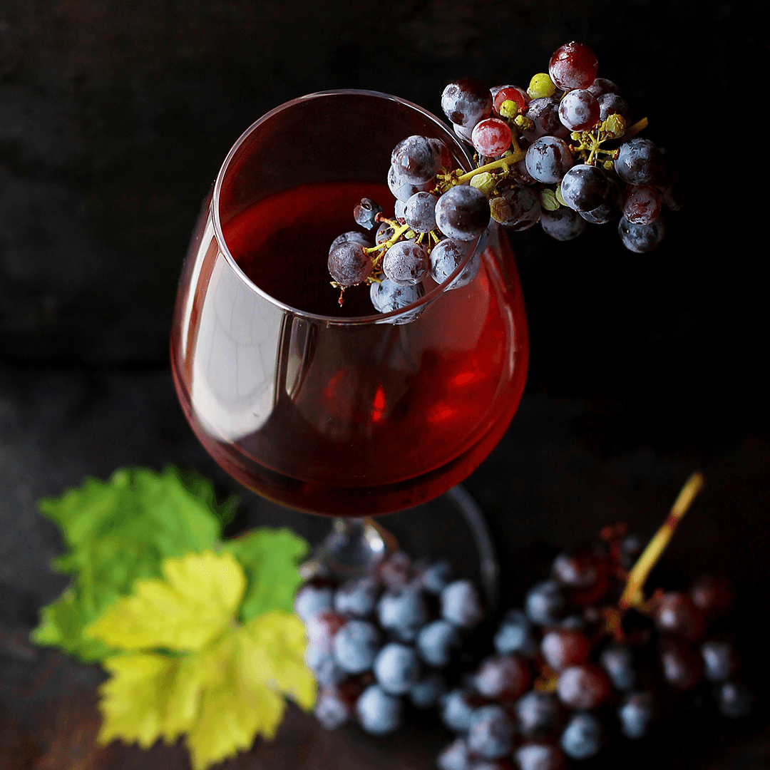 Şarap Tutkunlarının Gözdesi: Kapaklı Şaraplıkların Estetik Yönleri