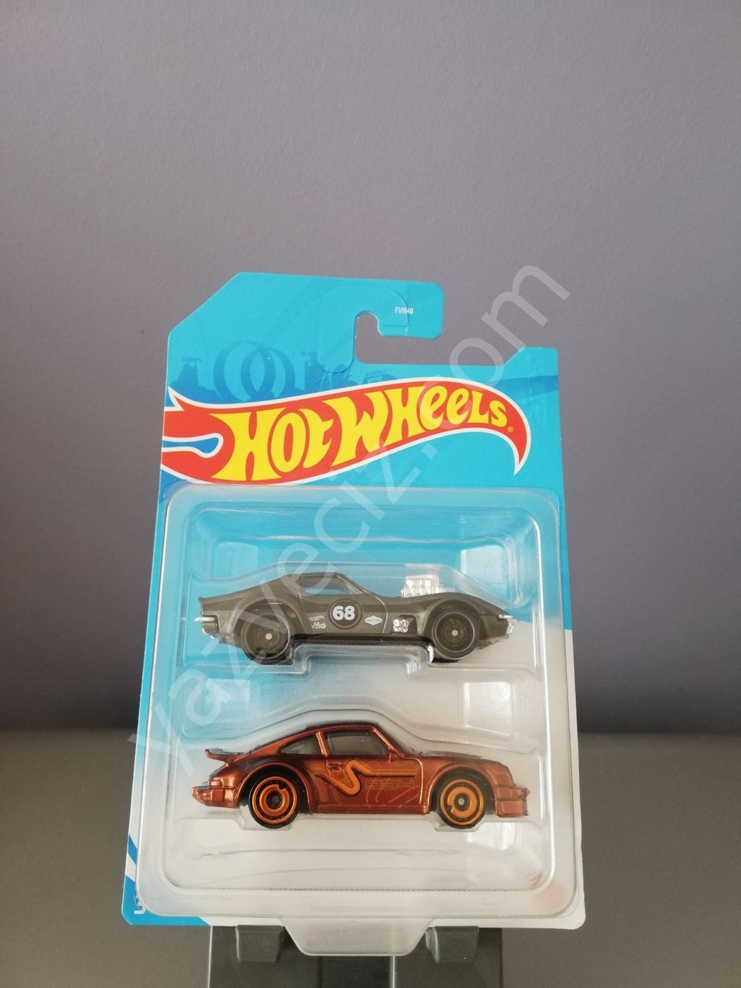 Hot Wheels 68 Corvette Gas Monkey Porsche 934 2Pak