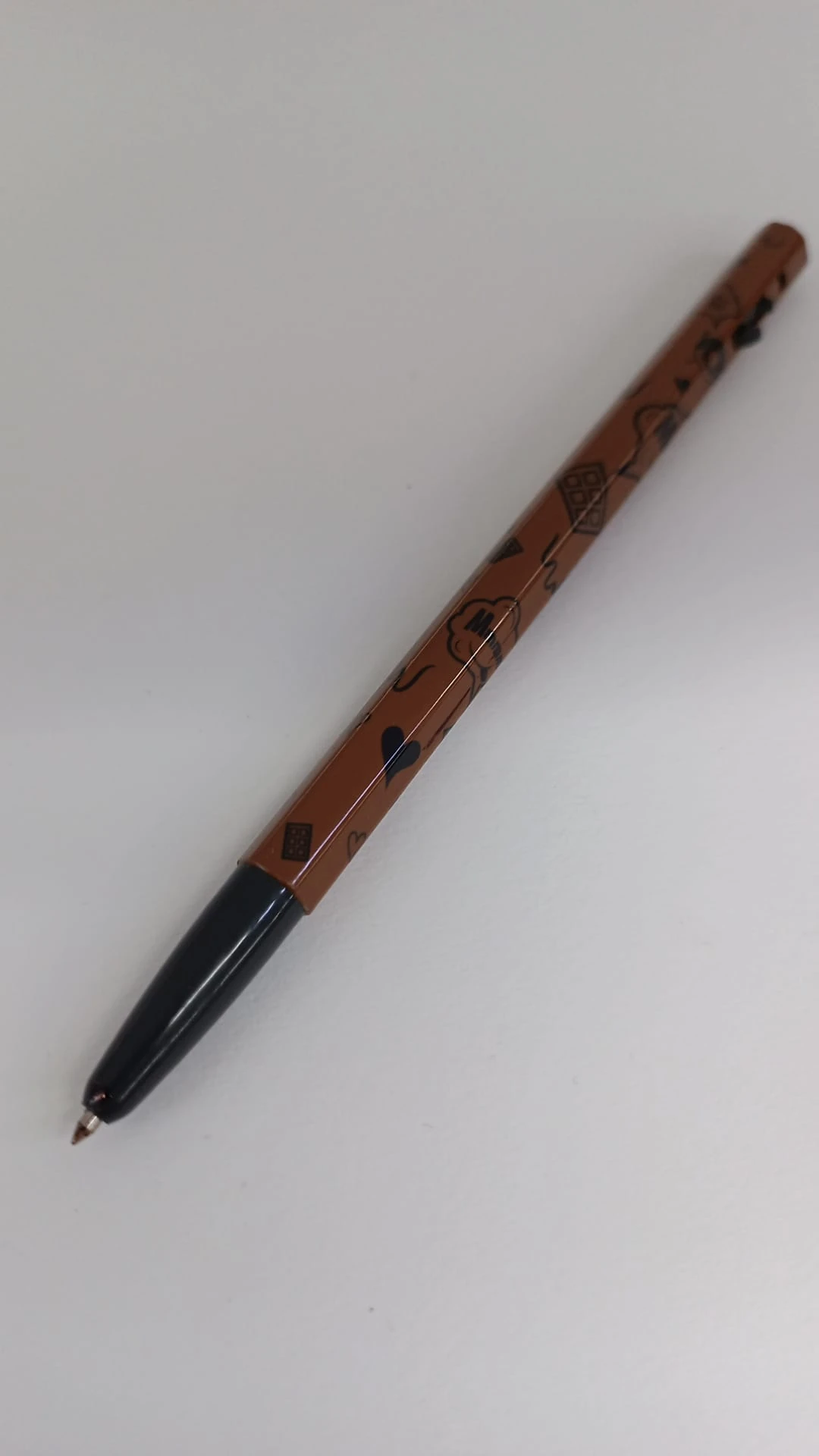 monami 153 kiss 0.5 tükenmez kalem- kahverengi