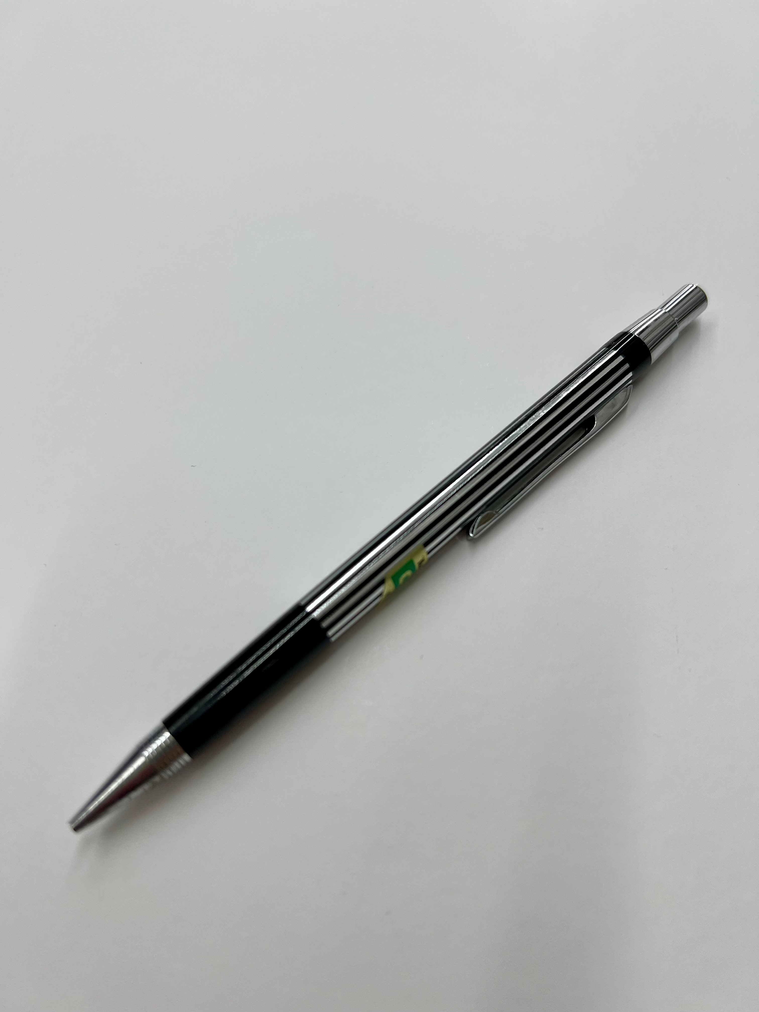 Koleksiyonluk Vintage Tombow Siyah Çizgili 0.5 mm Versatil Kalem