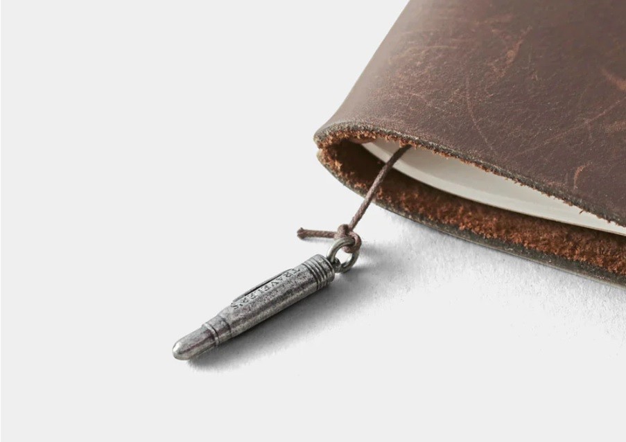Traveler's Company Pirinç Charm - Kalem