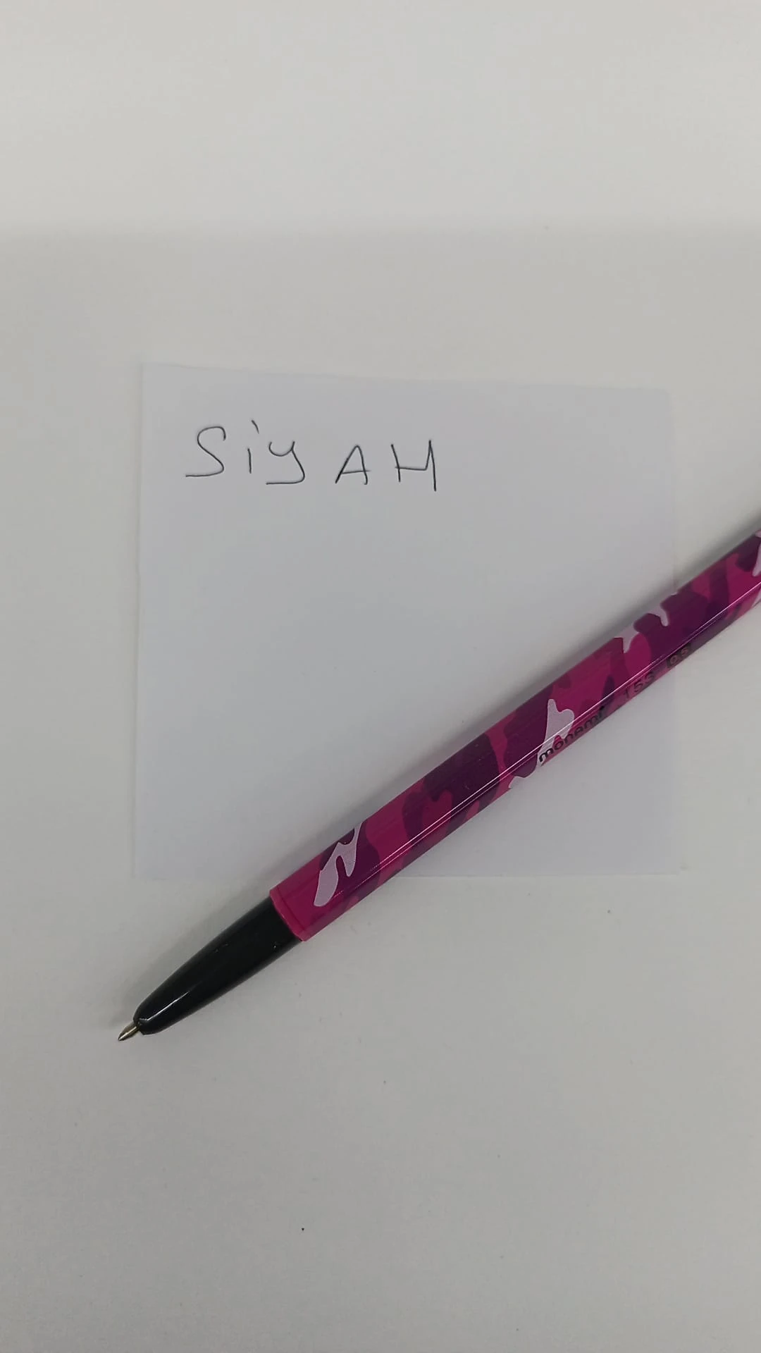 monami 153 kiss 0.5 tükenmez kalem- pembe kamuflaj