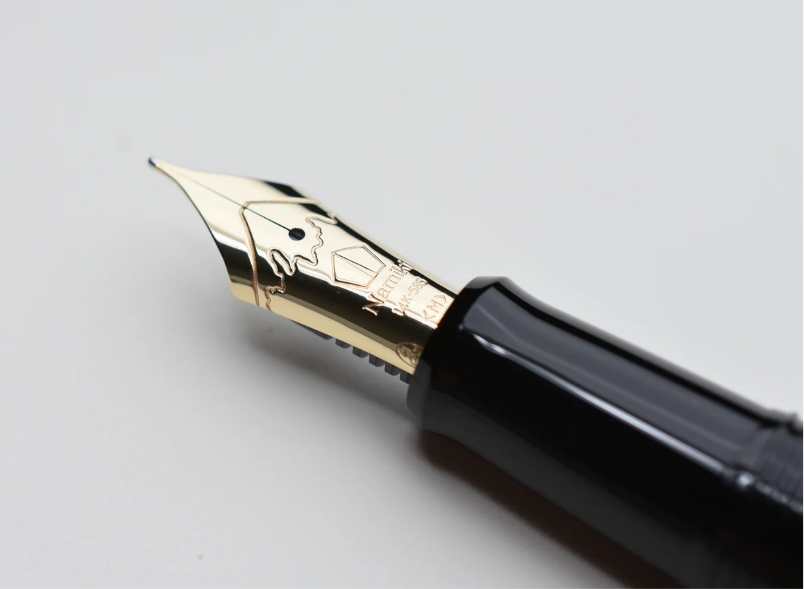 Pilot Namiki Nippon Art Mount Fuji and Dragon Dolma Kalem - M Uç