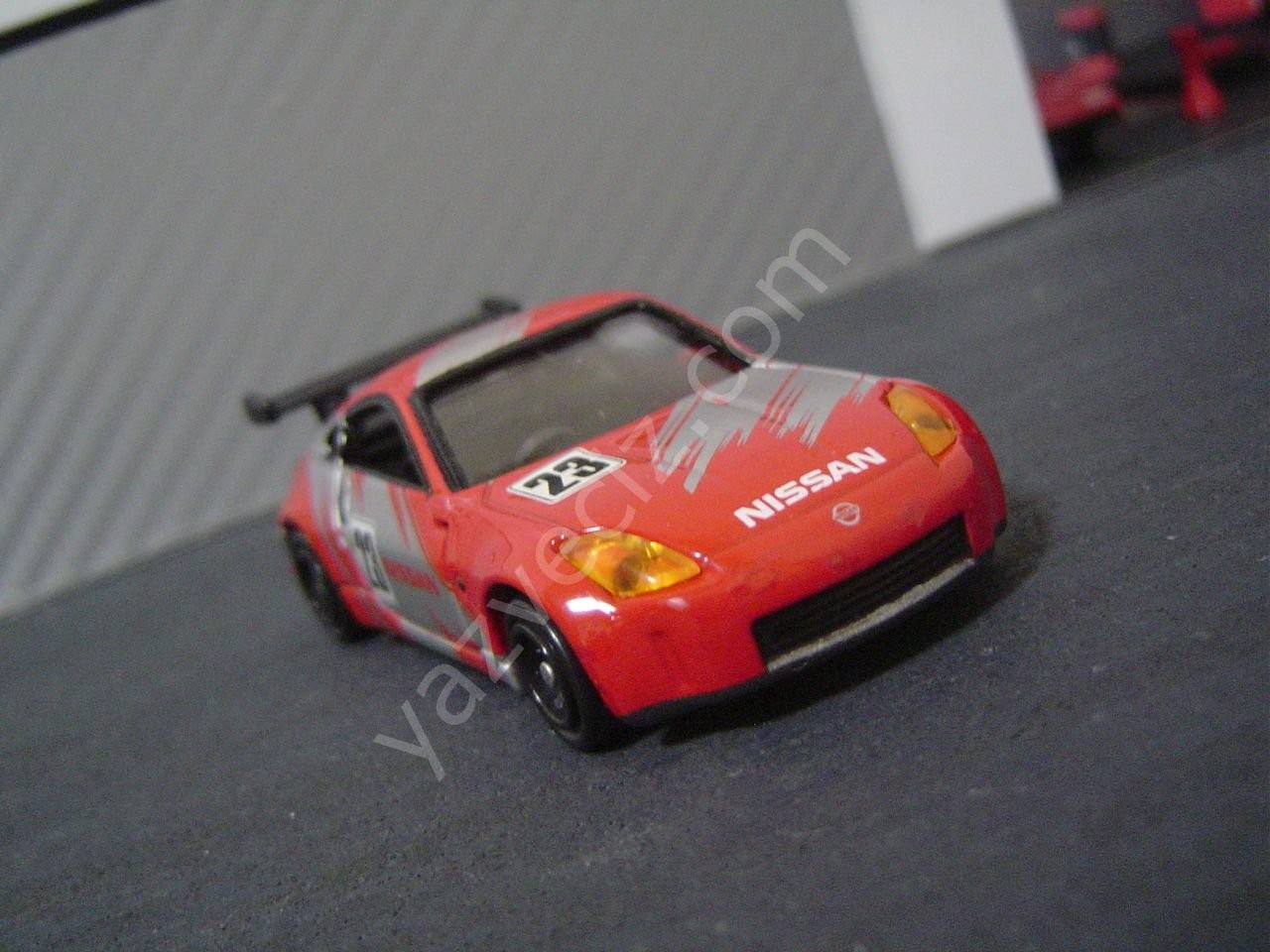 RealToy Real-X Özel Seri Nissan Fairlady Z Model Araba 1/72