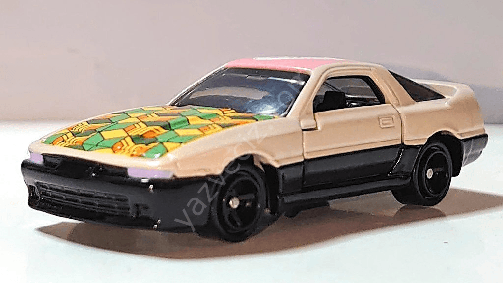 Takara Tomy Özel Üretim Toyota  Demon Slayer Manga Karakterli Sabita 1/64 Model Araba