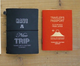 Traveler's Company  Pasaport Size Narita Airport Edition Defter