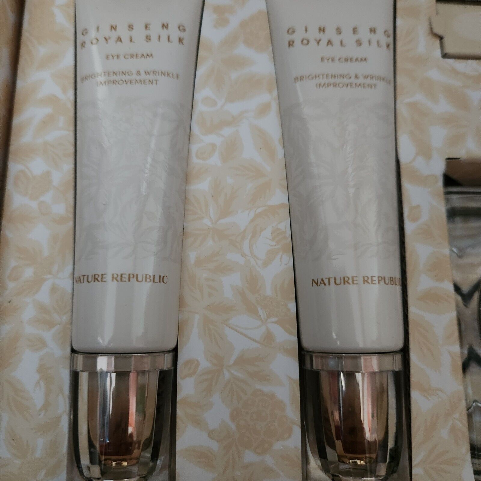 Kore Nature Republic  Ginseng Royal Silk Sulu Krem & Göz Kremi (1 göz kremi, 2 yüz kremi)