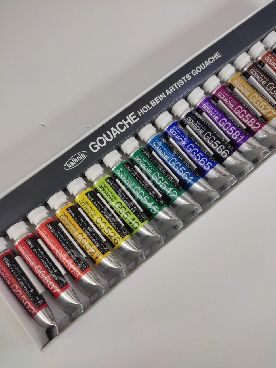Holbein Profesyonel 18'li  5ml Artıst Guaj Boya Seti