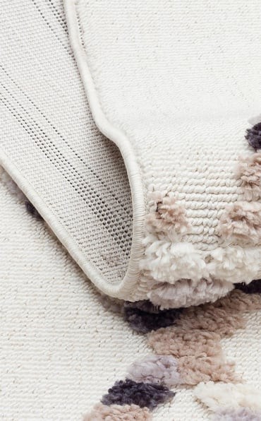 TERRA 04 WHITE BEIGE Hav Toz Vermez Yumuşak Dokulu Etnik Örgü Desenlere Sahip Modern İskindinav Halı