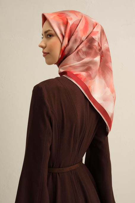 Armine Çiçek Desenli Saf İpek Twill Eşarp  image