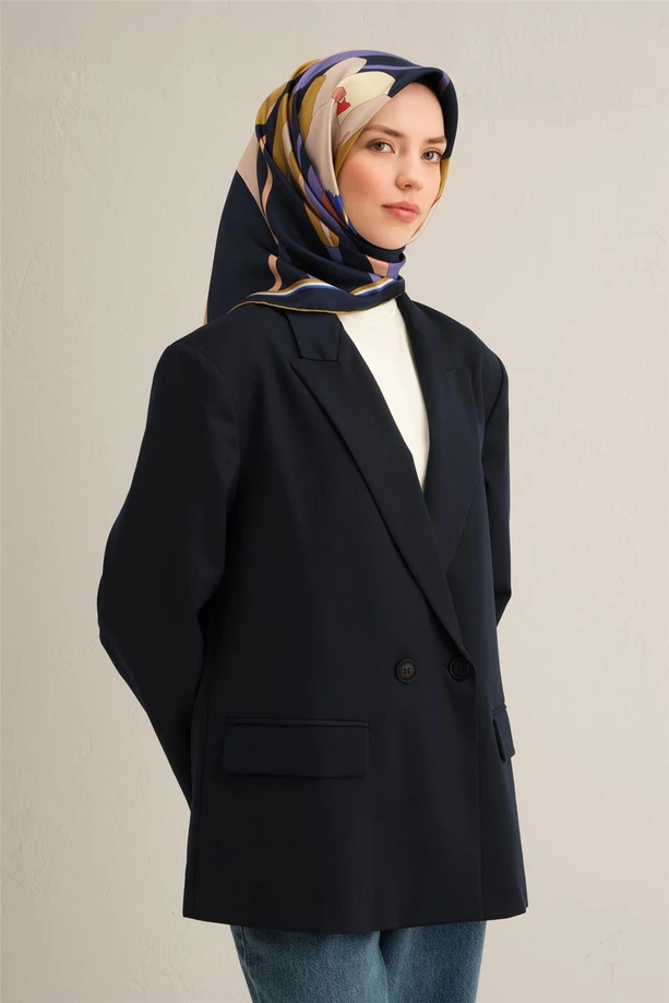 Armine Çiçek Desenli Saf İpek Twill Eşarp