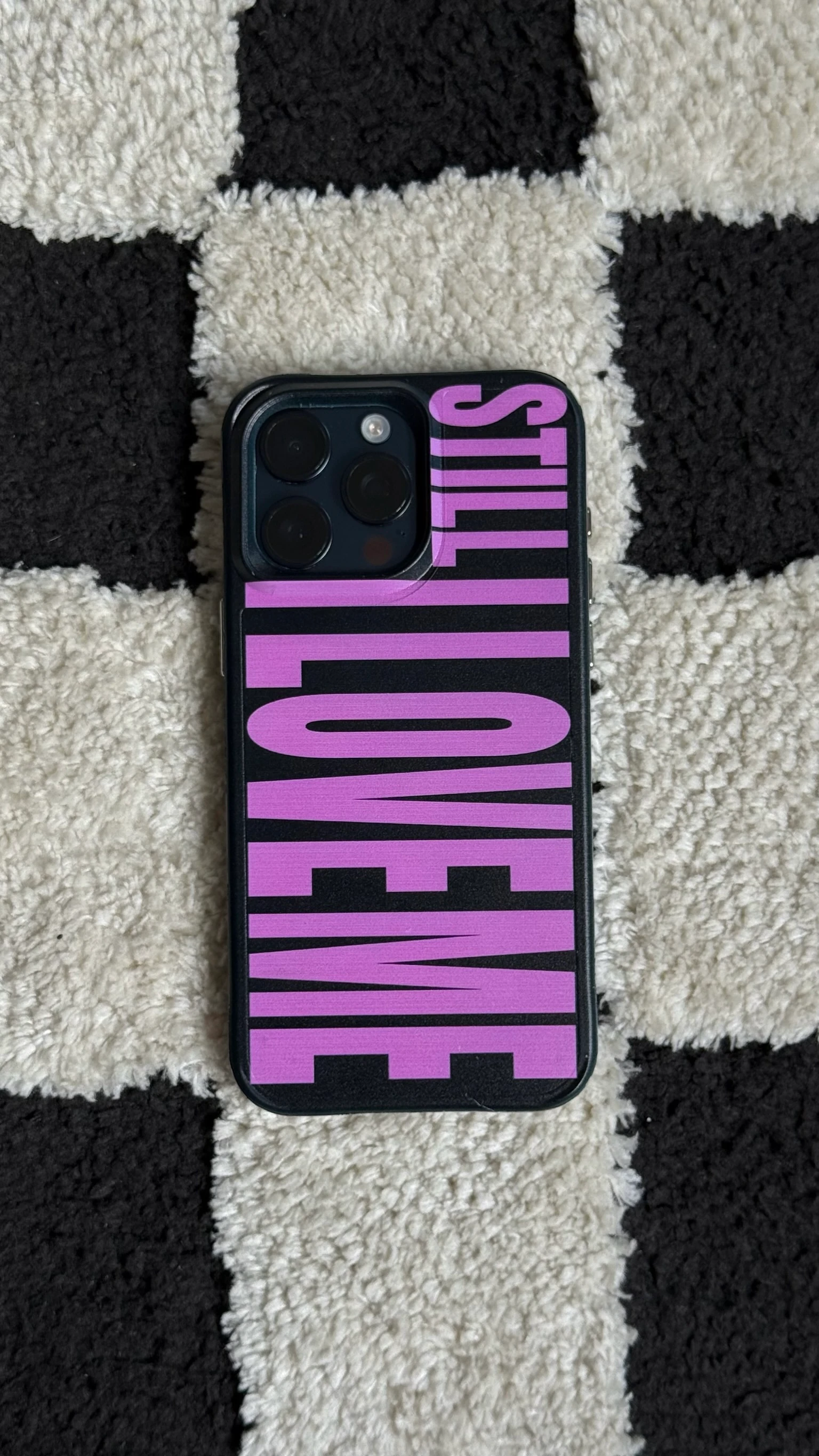 STILL I LOVE ME -  Model Seç