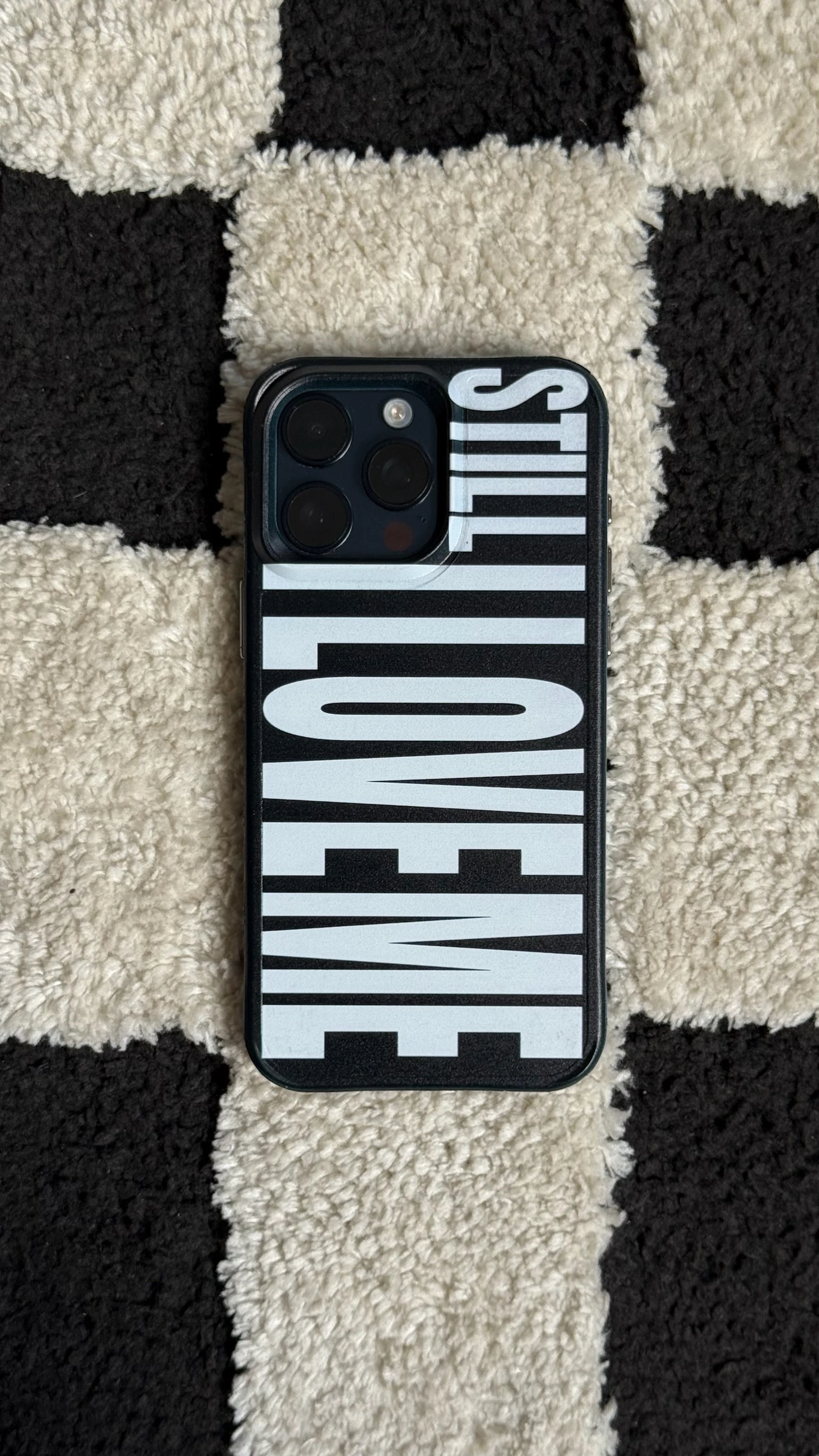 STILL I LOVE ME - Model Seç