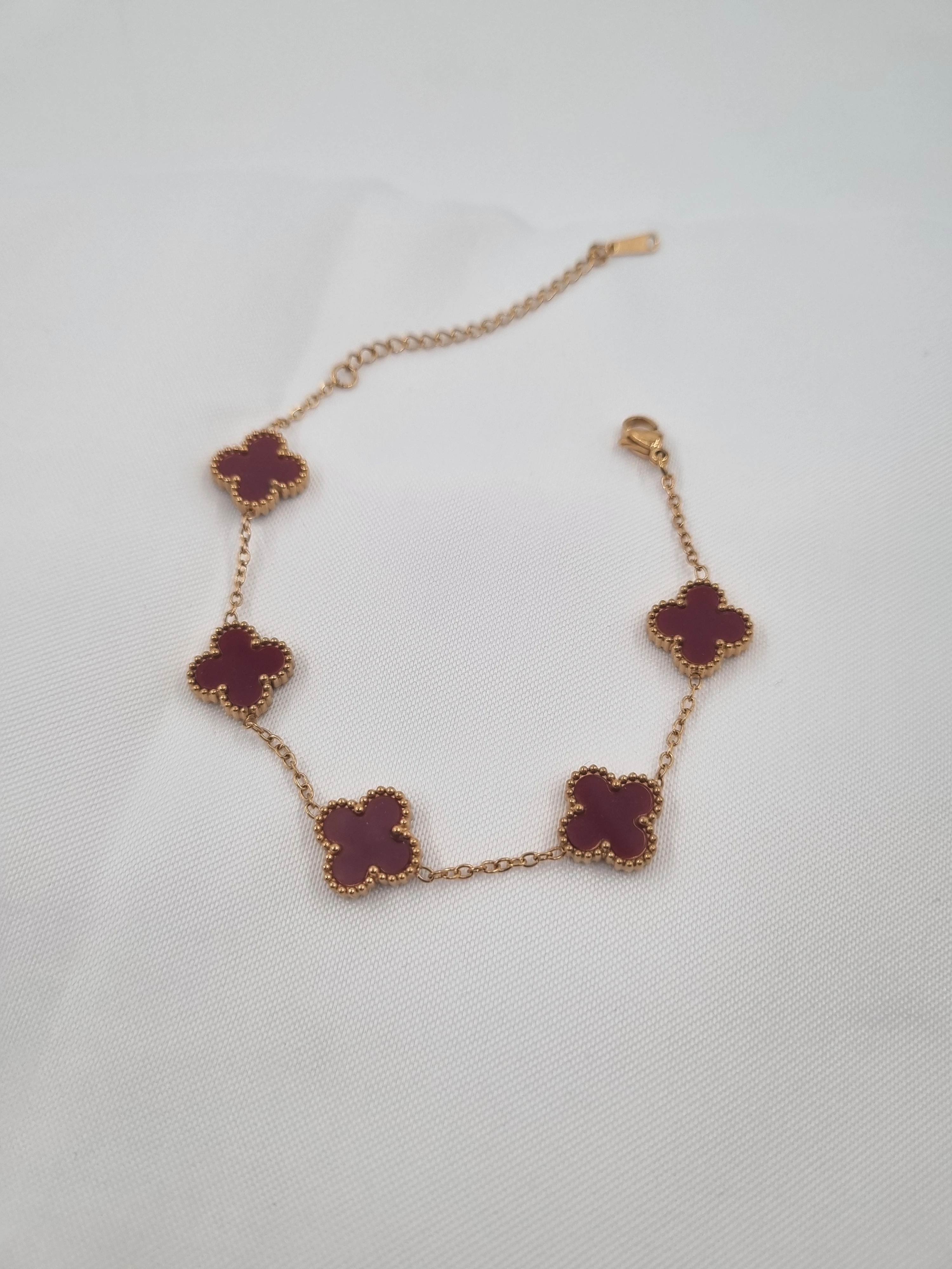 Gold Renk Bordo Yonca Model Bileklik