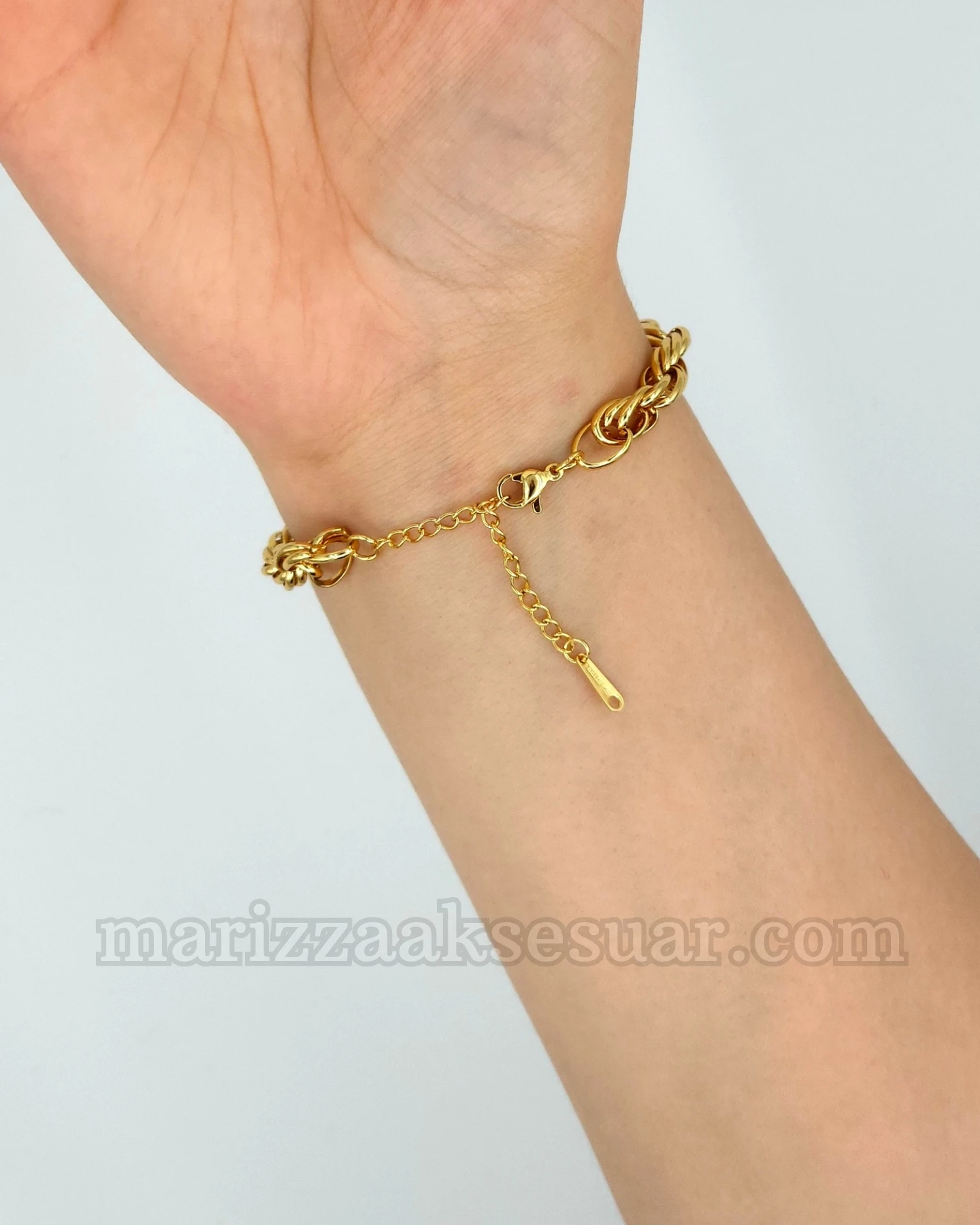 Burgu Sarmal Model Çelik Bileklik