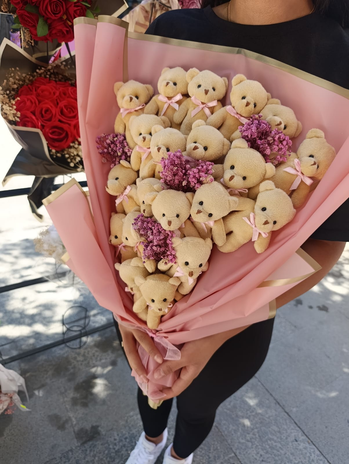 Pembe Fiyonklu 20'li Ayıcık Buketi Hediyelik