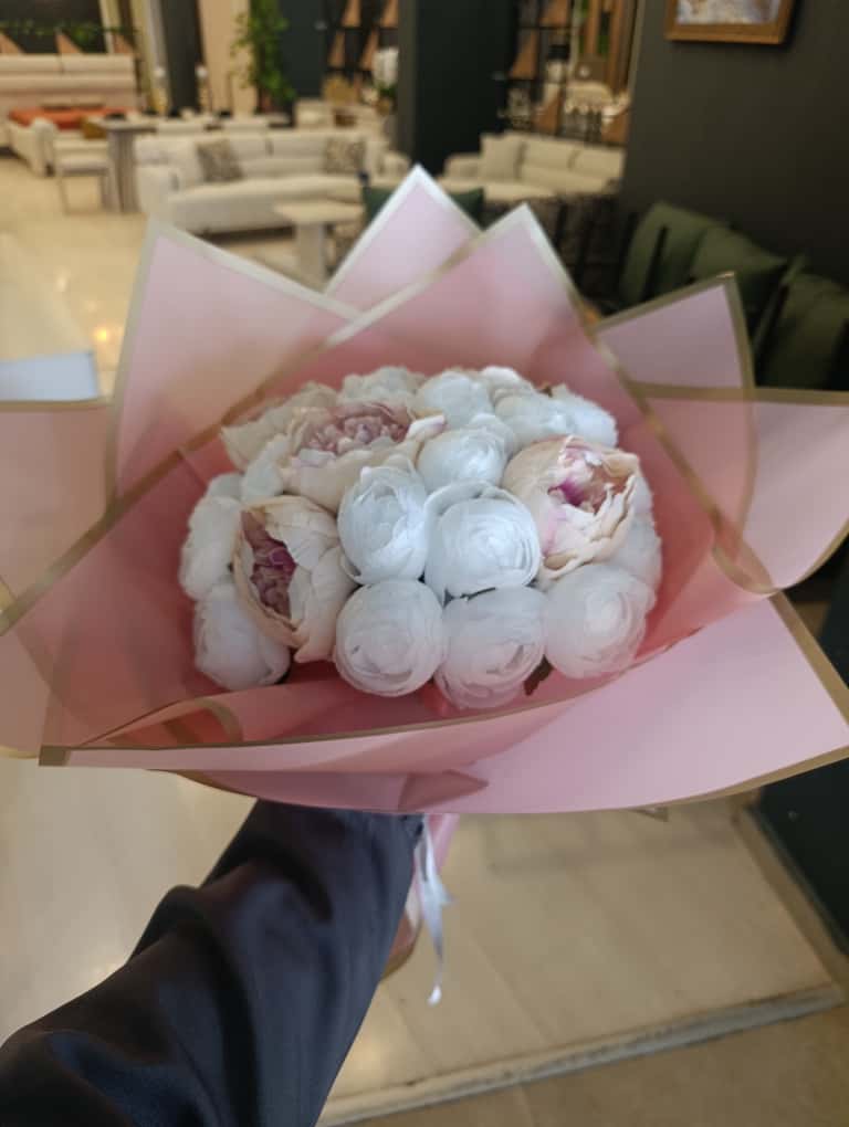 Pembe & Beyaz Şakayık İsteme Çiçeği