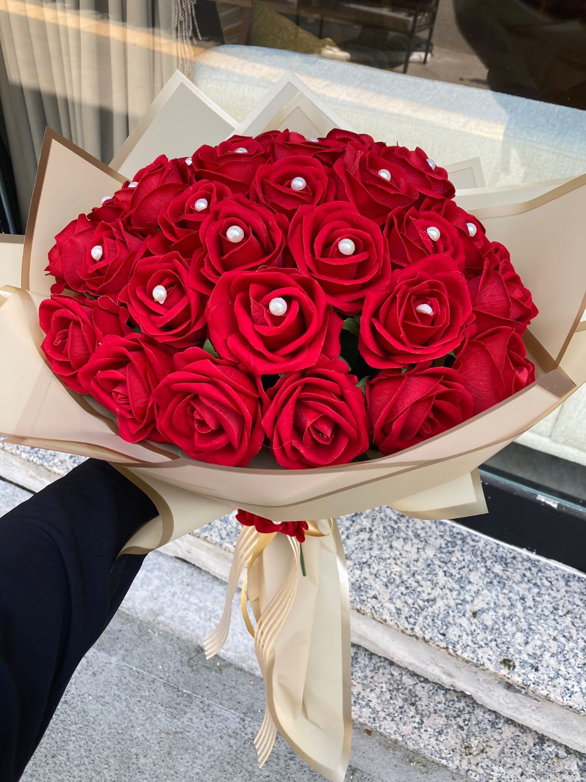 İncili Kırmızı Gül Söz, Nişan, İsteme Çiçeği