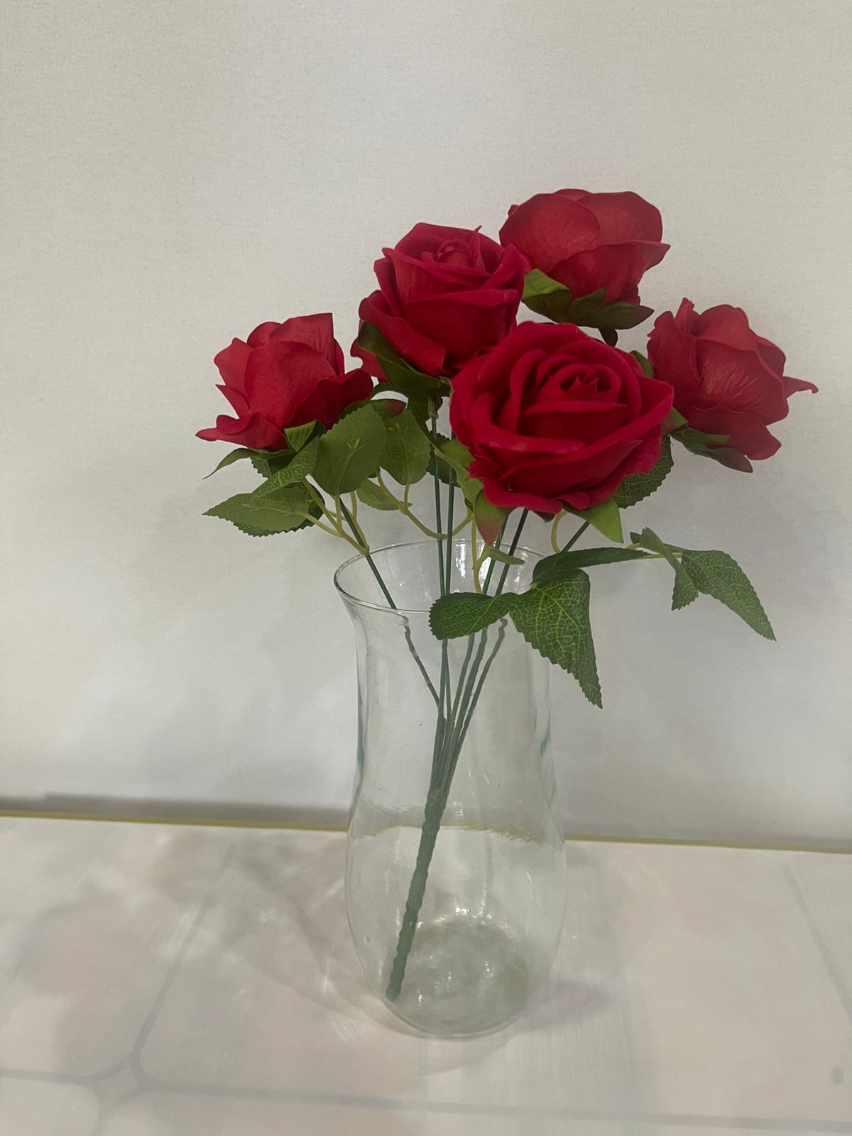 7'li Kadife Kırmızı Gül