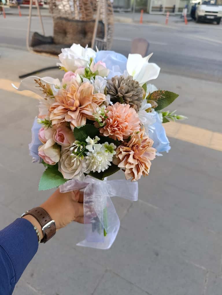 Masal Bahçesi Gelin Buketi ve Damat Yaka Çiçeği