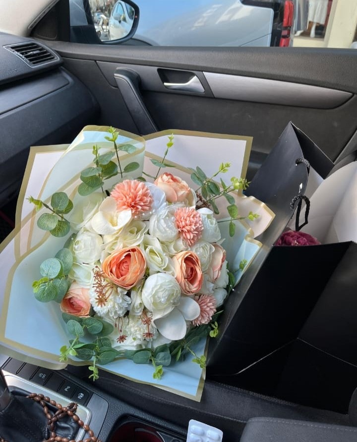 Şakayık İsteme Çiçeği