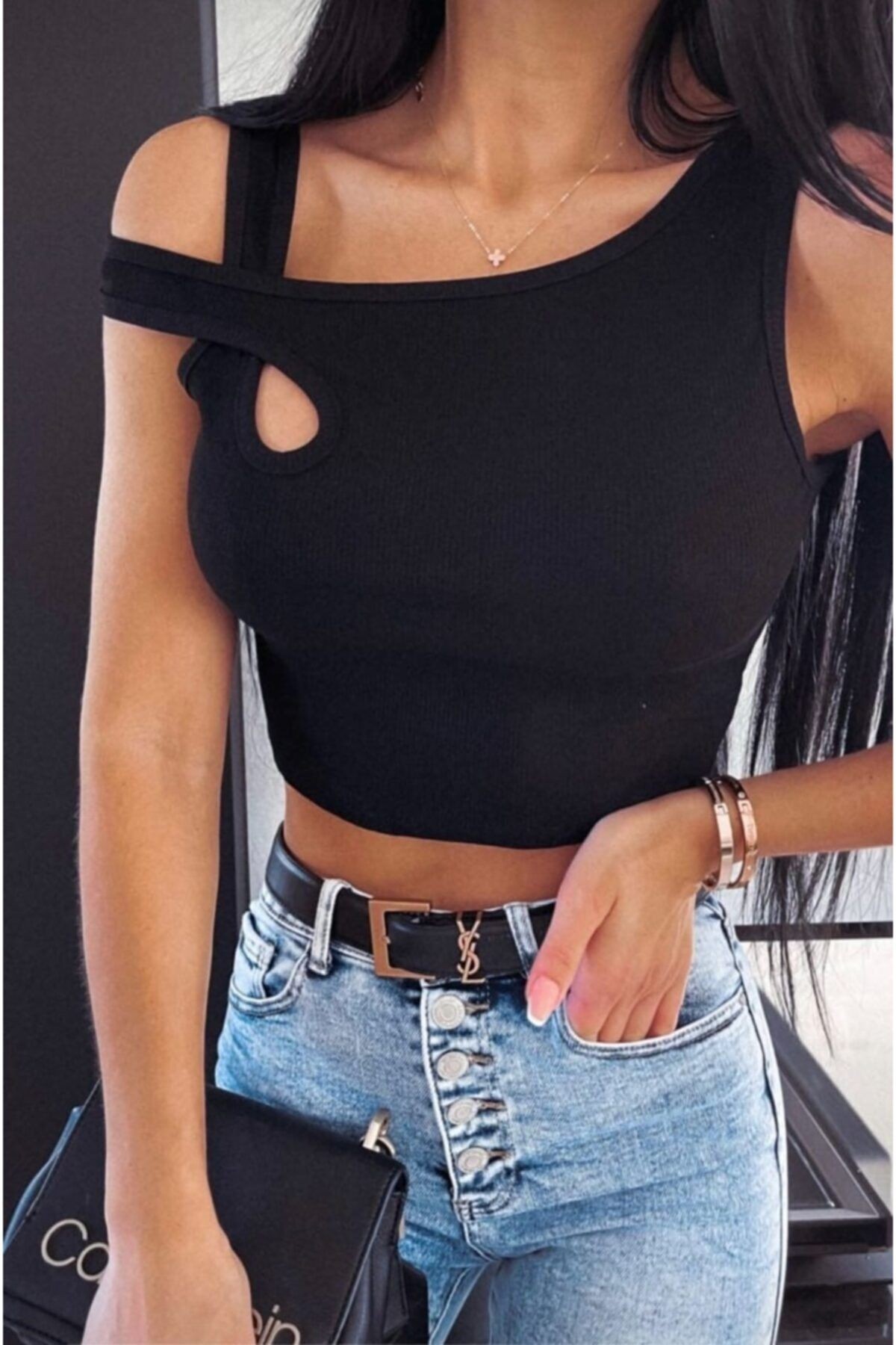 Siyah Crop Body