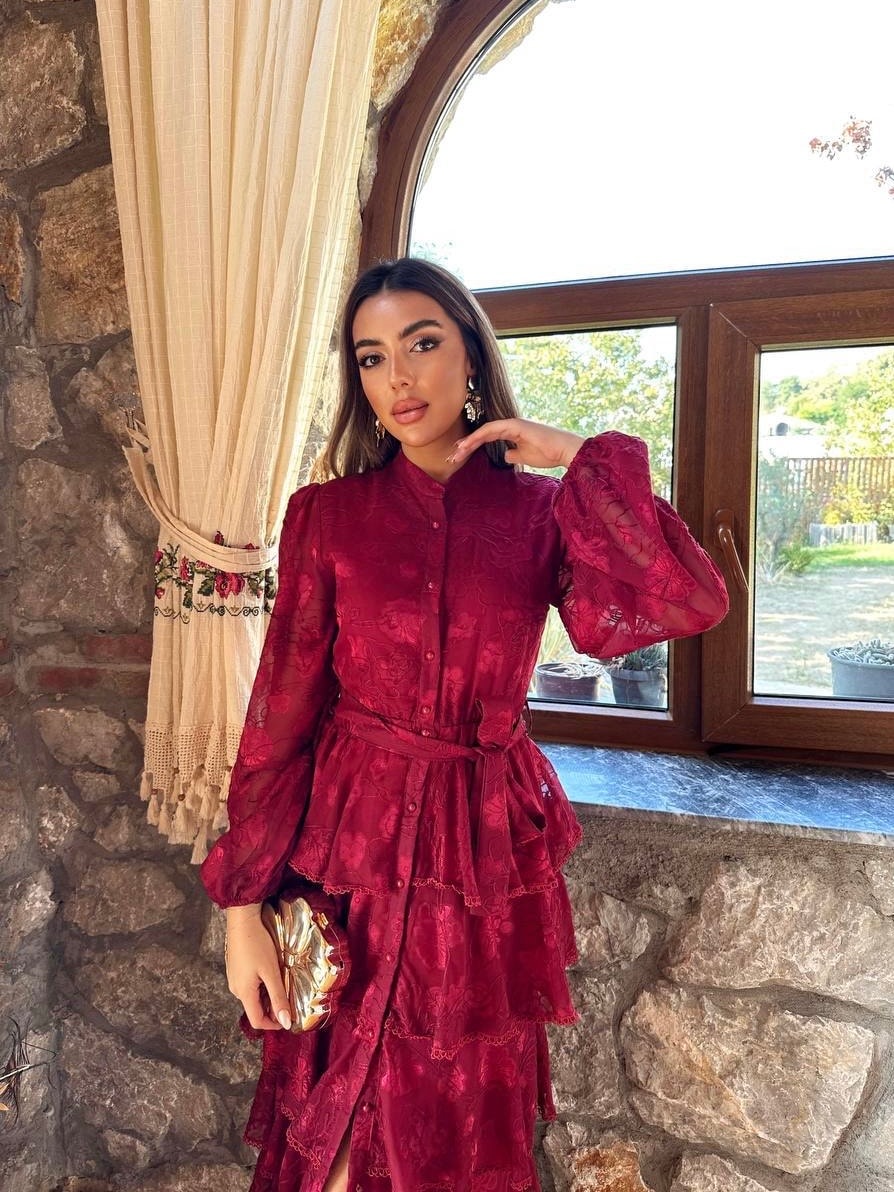 Bordo Fisto Kuşaklı Volanlı Midi Elbise