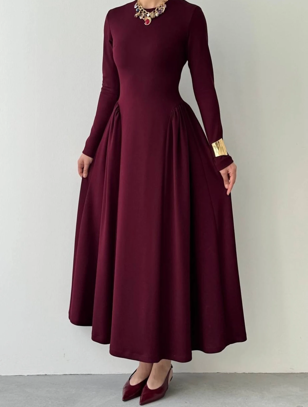 Bordo Kadın Piliseli Tasarım Elbise
