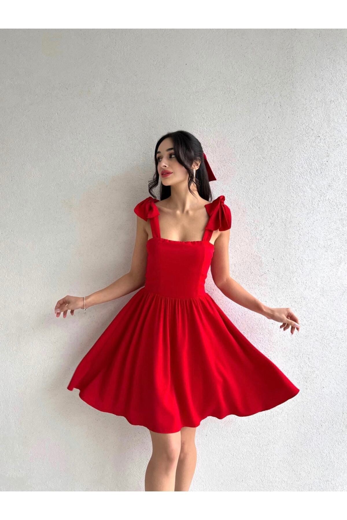 Kırmızı Fiyonk Askılı Mini Elbise