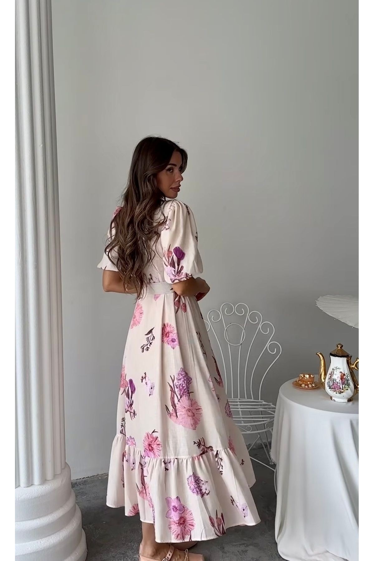 Ekru Çiçek Desenli Kemerli Midi Elbise