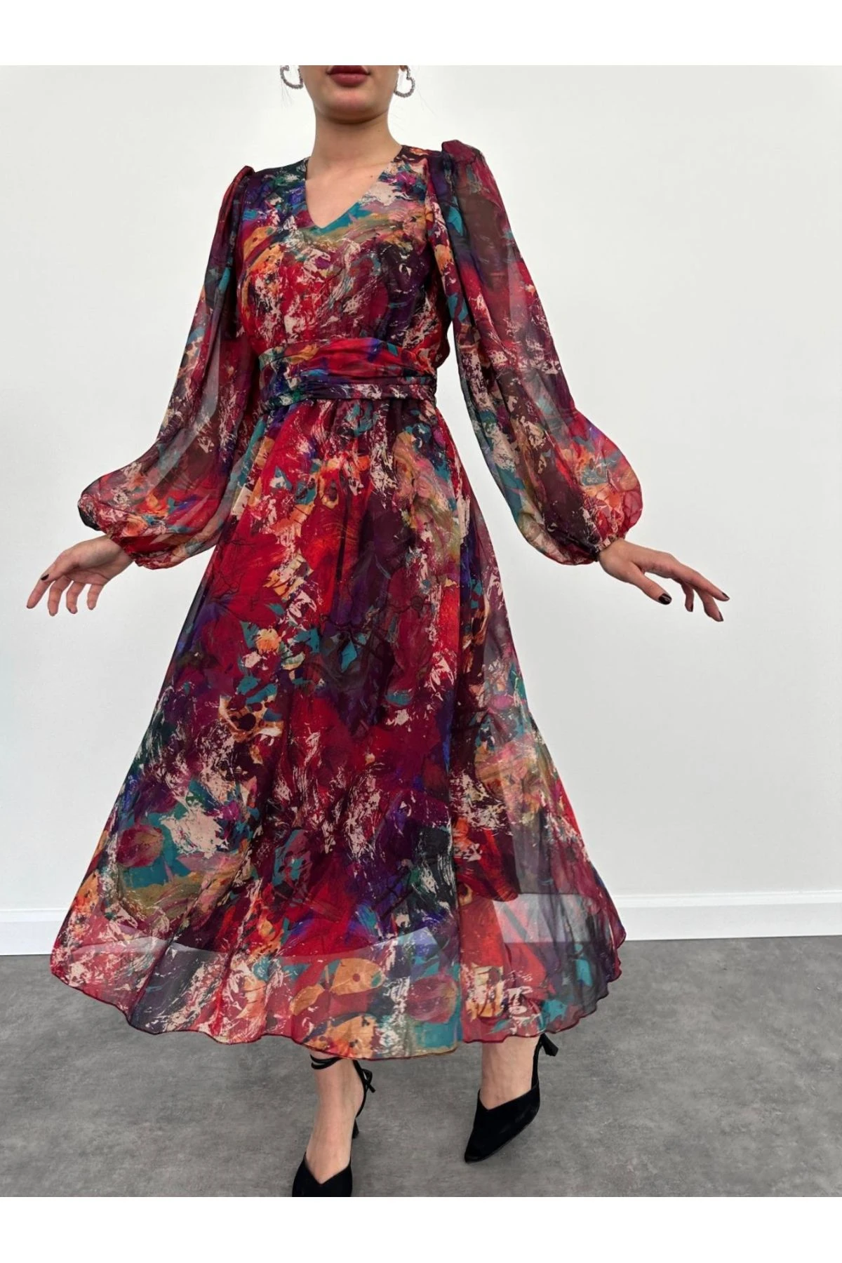 Kırmızı Şifon Desenli Bal Lastikli Midi Elbise