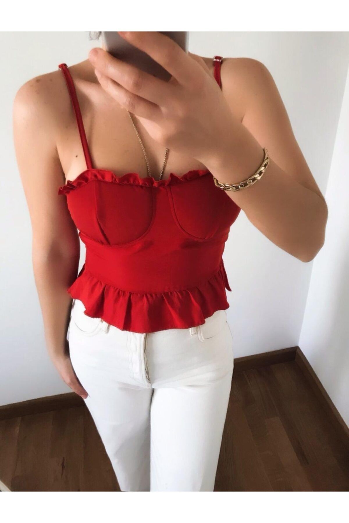 Volanlı Kırmızı Bluz