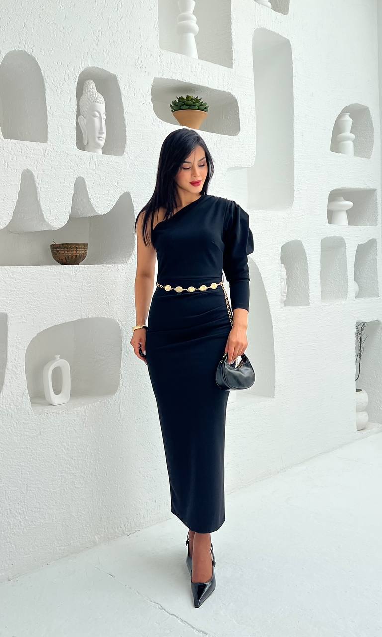 Siyah Tek Omuz Bel Zincirli Uzun Elbise 