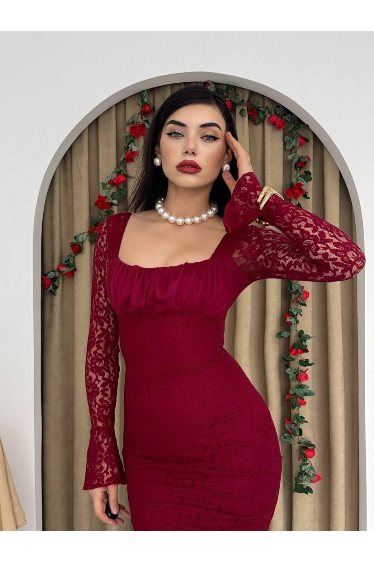 Bordo Kare Yaka Drapeli Dantelli Elbise