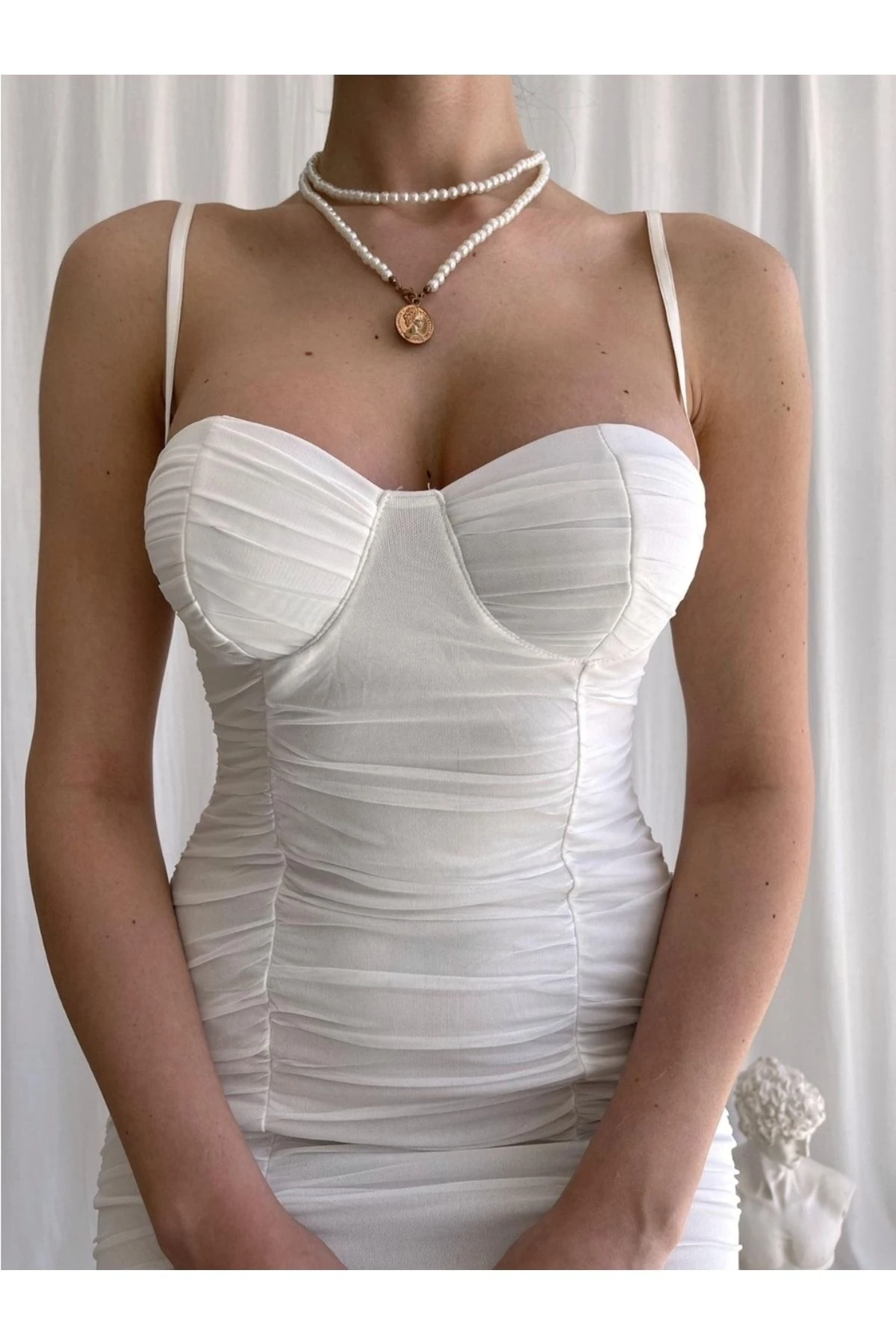 Beyaz Ince Askılı Full Drapeli Elbise