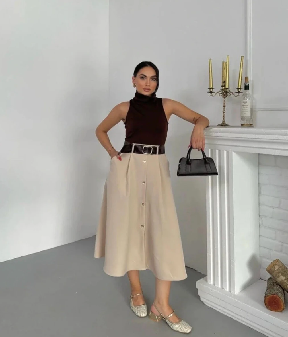 Kahverengi Kadın Kemerli Sıfır Kol Düğme Detaylı Midi Elbise