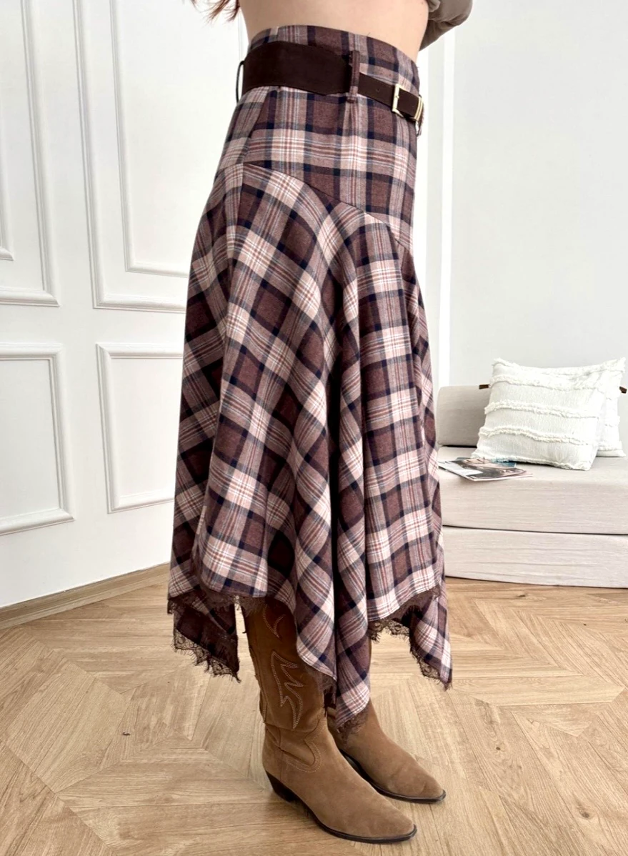 Kahverengi Kadın Kemerli Ekose Uzun Etek